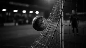 De Diepgang van Vrije Trappen in Football Strike: Online Soccer header