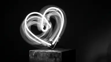 Neon Love Thema: Transformeer Je Smartphone met Unieke Verlichting