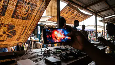 Waarom Free Fire - Light Fest Zijn Rivalen Achterlaat