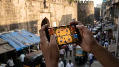 Lords Mobile: Krallık Savaşı ile Strateji Dünyasında Yükselin