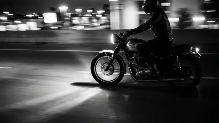 Traffic Rider: Gerçekçi Motosiklet Yarışı Heyecanı header